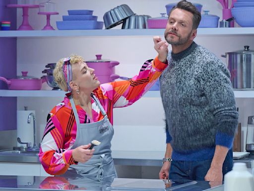 Joel McHale and ‘Crime Scene Kitchen’ Team Promise Season 3 Contestants Aren’t Less Skilled — the Game Has Just Gotten Much Harder