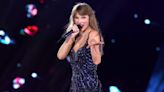 Taylor Swift asks fans to be nice to John Mayer before surprise performance of 'Dear John'