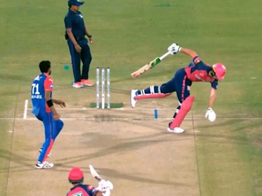 Watch: In a rare occurrence, Jos Buttler scores a boundary from non-striker's end! - Times of India