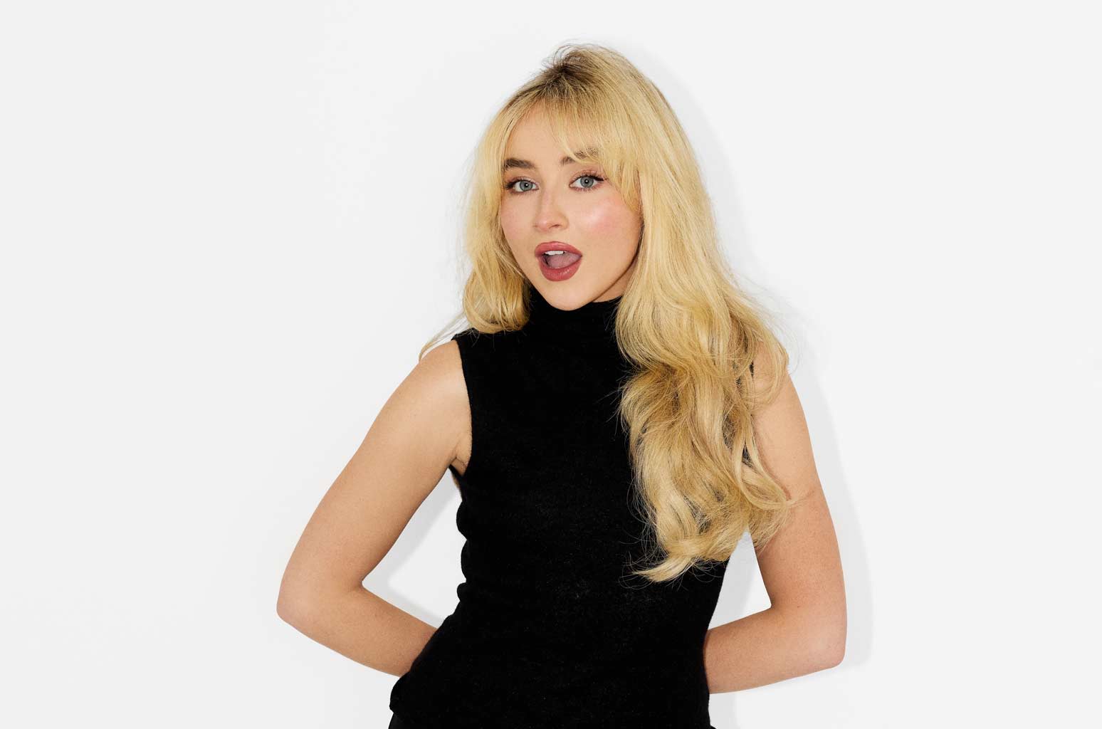 Sweet as Ever: Sabrina Carpenter’s ‘Taste’ Aims For Fourth Week at U.K. No. 1