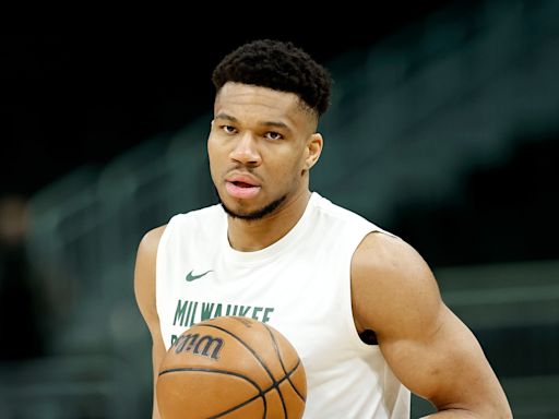 NBA Trade Rumors: Bucks' Giannis Discussed by Teams with Stockpile of NBA Draft Picks