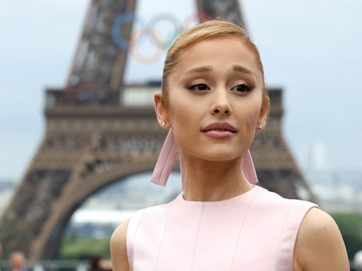 Ariana Grande admits she likes to go against fashion trends