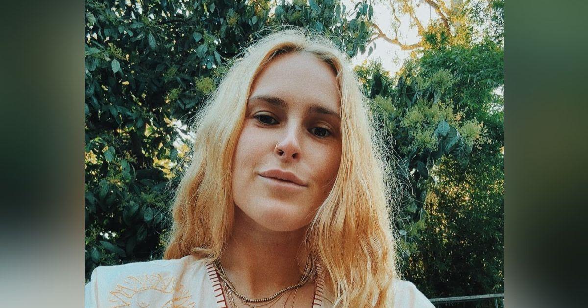 Rumer Willis Proudly Embracing Her 'Mama Curves,' Shows Off Body 1 Year After Giving Birth: Photos