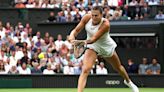 WATCH: Aryna Sabalenka practices on grass-courts