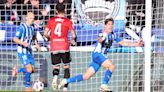 El Alavés deja casi atada la permanencia ante un triste Celta