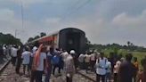 Coaches of Bihar Sampark Kranti Express detach in Samastipur, no injuries