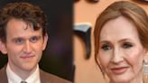 Harry Melling responde a transfobia de J.K. Rowling: “todos tienen derecho a elegir quiénes ser”