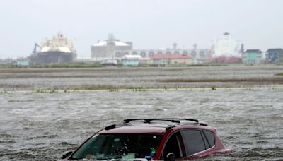 Tormenta tropical Alberto inicia la temporada con lluvias en Texas y México, que reporta 3 muertos; toca tierra y genera inundaciones