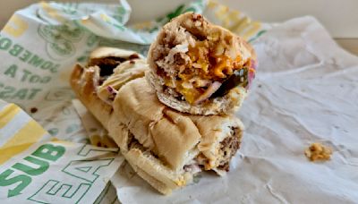 Subway's New SubKrunch Topping Is Disappointing In Multiple Ways