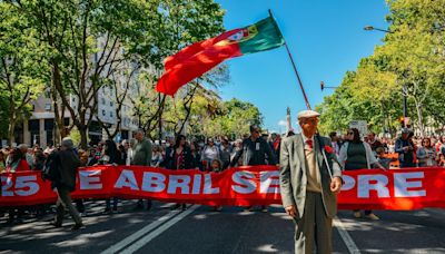 50 años de la Revolución de los Claveles: memorias sobre el fin del Estado Novo