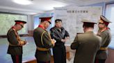 金正恩禿頭了？新髮型曝光 「鬼剃頭」太狂