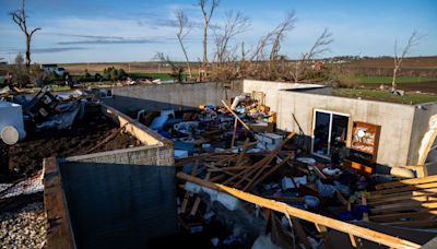 Tiny Minden, Iowa, riddled with debris after tornado smashes through town Friday