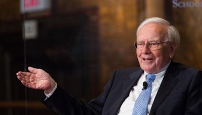 Highlights From Warren Buffett’s Berkshire Hathaway Annual Meeting