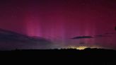 Las imágenes de las auroras boreales que han teñido de púrpura los cielos de Castilla-La Mancha