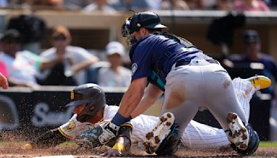 Miller throws 6 innings, Rodríguez makes defensive gem in Mariners' 2-0 victory over Padres