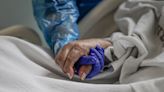 Cuidados paliativos oncológicos: el 46% de los pacientes sintió dolor al fallecer - La Tercera
