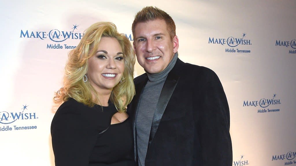 Reality star Julie Chrisley’s sentence thrown out for bank fraud