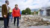 La presidenta suiza visita las zonas afectadas por las inundaciones, con al menos 4 muertos