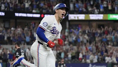 Wyatt Langford hits game-ending single for Rangers in 4-3 win over White Sox in 10 innings