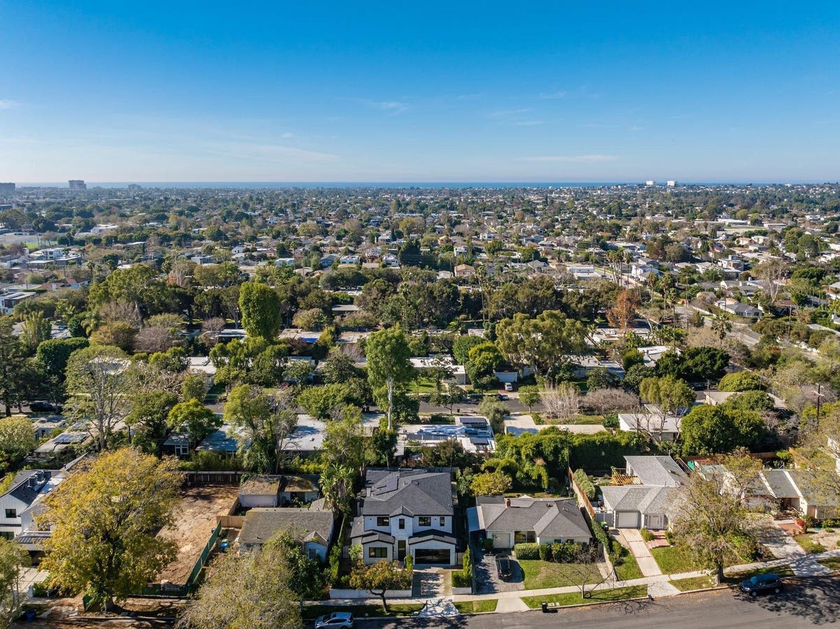 L.A. Homebuyers Turn To Mar Vista As Santa Monica And Venice Prices Soar