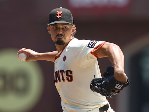 Giants notes: Hicks moves to bullpen after being scratched from start