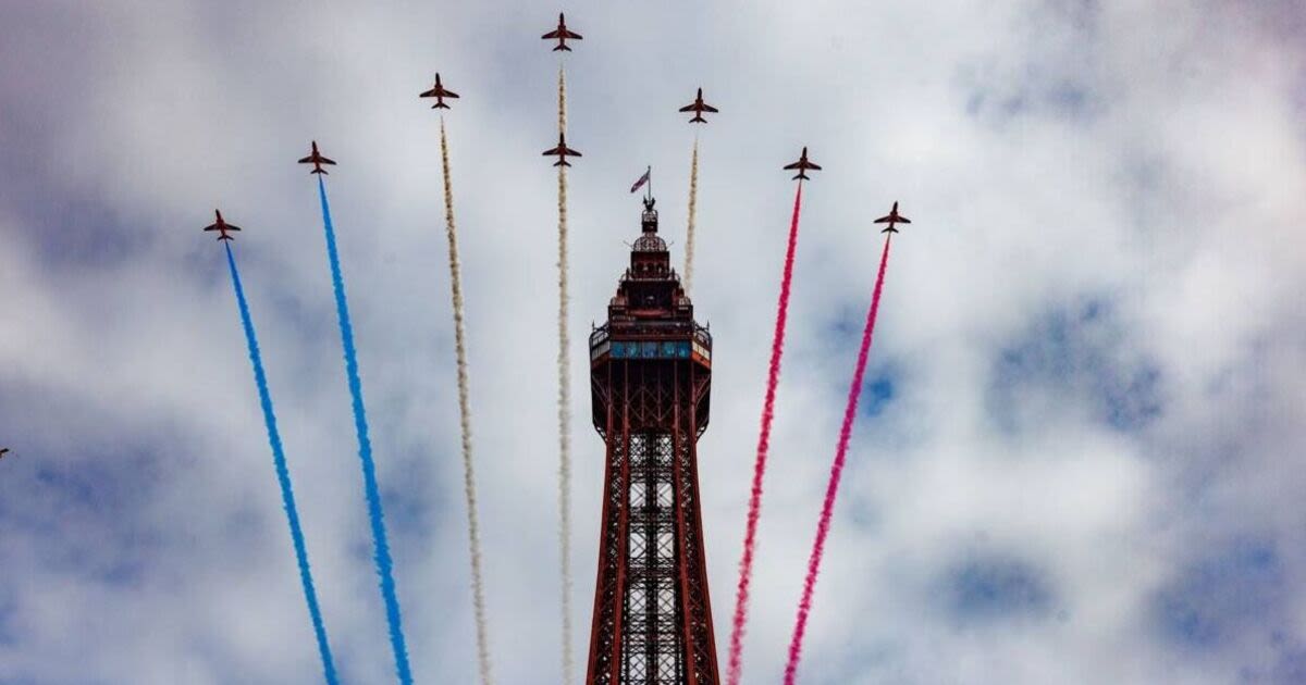 Red Arrows flight path mapped - display route and exact times for this weekend