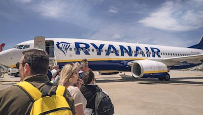 Spain fines Ryanair, Easyjet and other budget airlines €150m over 'abusive' cabin bag and seating charges
