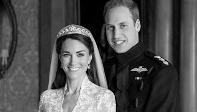 Príncipe William e Kate Middleton compartilham foto em preto e branco e assustam internautas
