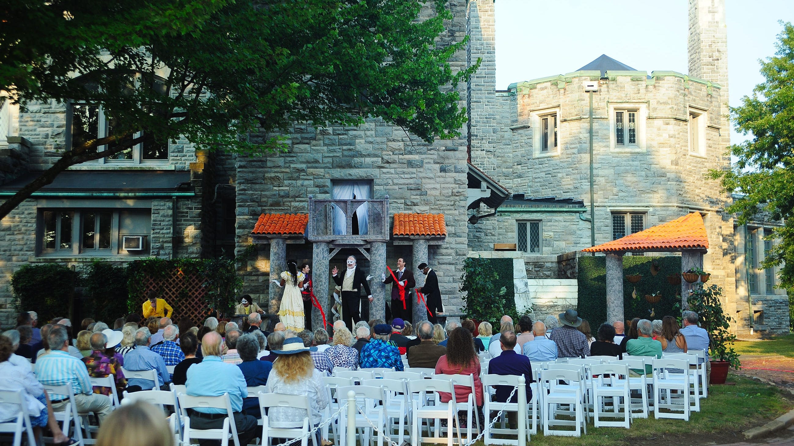 O Romeo, Romeo: Shakespeare at the Castle opens