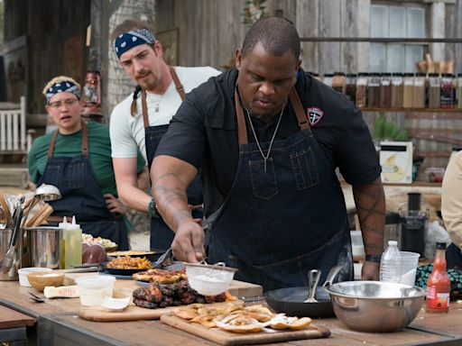 'BBQ Brawl': Here's how Gator great Shannon Snell is doing on Food Network show