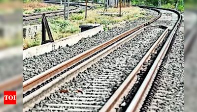 25 fined for illegally crossing railway line | Ranchi News - Times of India