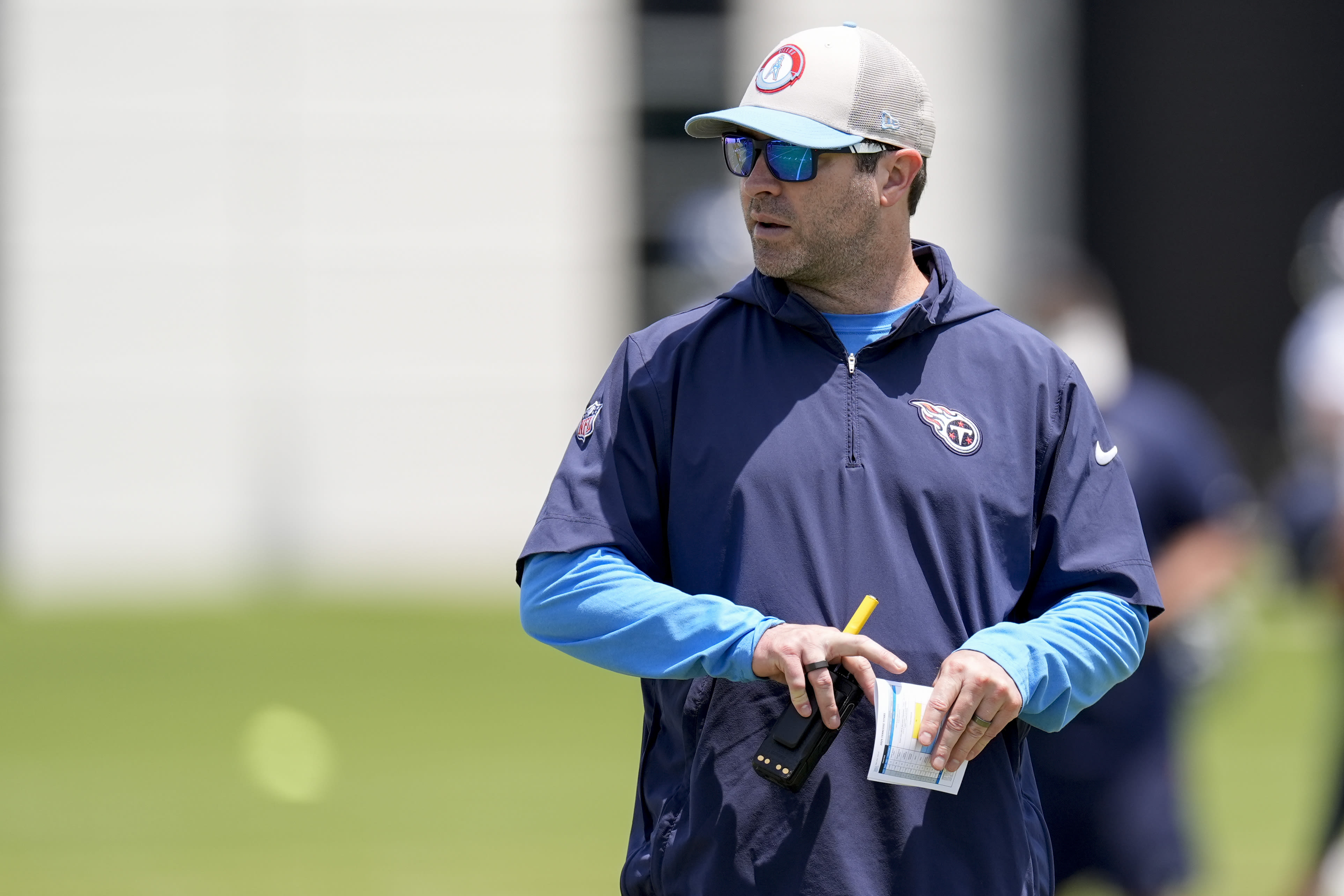 Brian Callahan leaning on lots of Cincy ties as he works to turn around the Titans