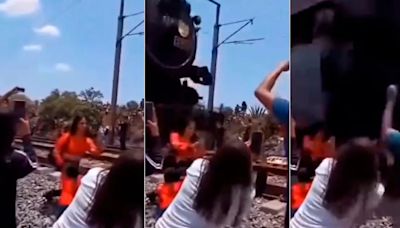 Dramático accidente: quiso sacarse una selfie durante el paso de un tren y la locomotora la desnucó