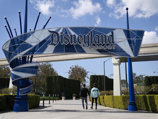 Disney reaches tentative agreement with California theme park workers