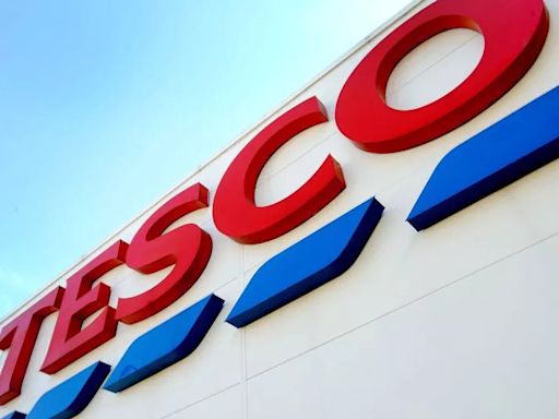 Tesco issues warning over opening time change on Sunday which could catch 1,000s of shoppers off-guard