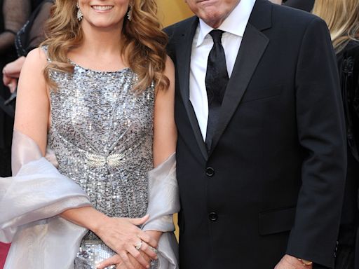 Is Lea Thompson Married? Inside the ‘Back to the Future’ Star’s Relationship With Howard Deutch