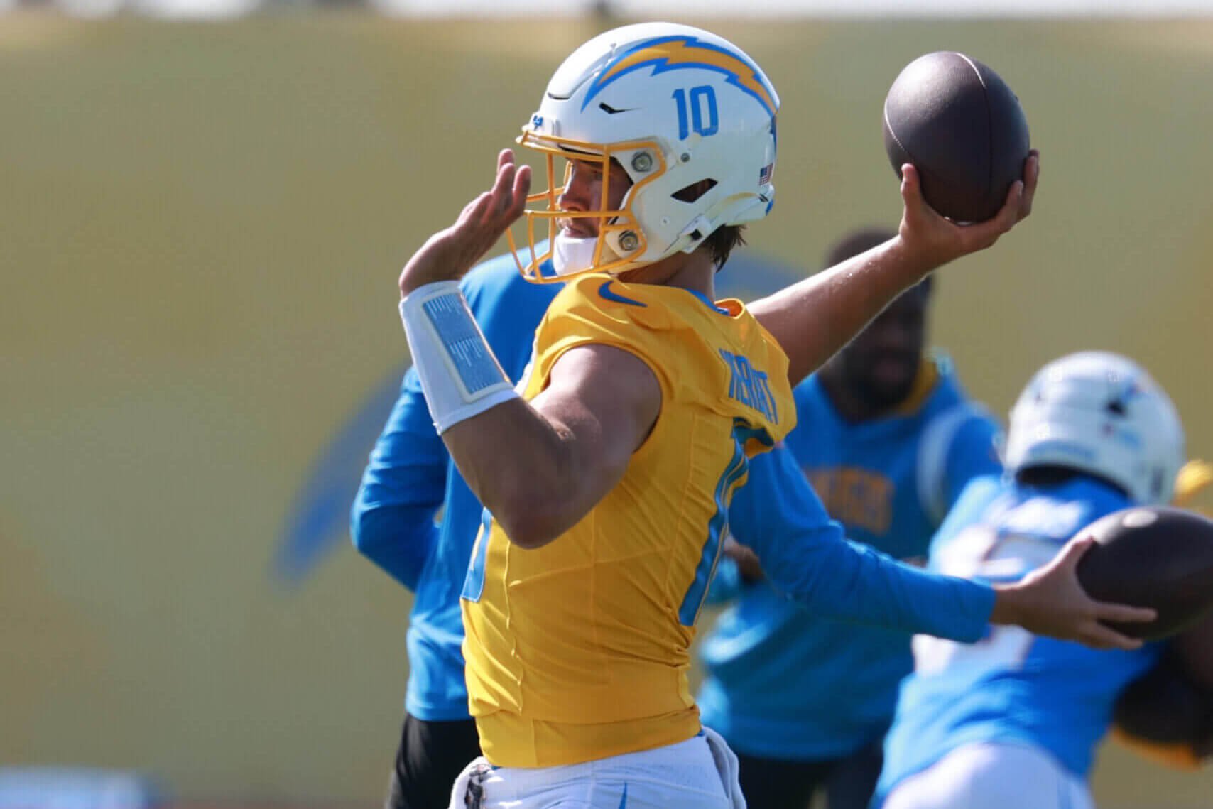 Justin Herbert, offense get a chance to air it out at Chargers training camp