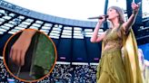 El momento en que Taylor Swift se llenó las manos de mocos por el intenso frío de Escocia