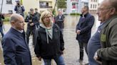 El canciller alemán Scholz visitó a los afectados por las inundaciones, cancelando su agenda europea
