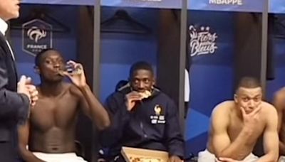 Dembélé y su controvertida pizza después del partido: 'Ayuda a recuperarse a nivel muscular'