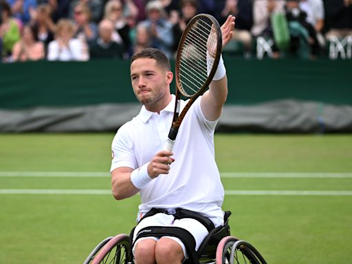 Hewett hails Watkins after advancing to Wimbledon semi-finals