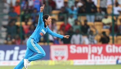 Smriti Mandhana Enthralls Chinnaswamy Fans With Maiden International Wicket – WATCH VIDEO