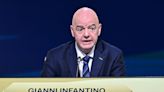 Infantino saca el látigo: “¡Sólo organizamos el 1% del fútbol!”