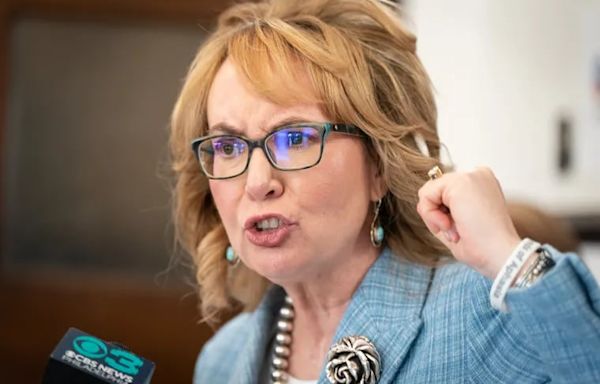 Gabby Giffords, wife of VP contender Mark Kelly, campaigns for Harris alongside Shapiro supporters