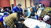Astronautas rusos alientan a niños con cáncer en Bolivia