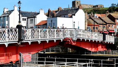 Drivers caught up in traffic chaos after iconic Whitby swing bridge stuck open