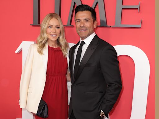 Kelly Ripa scolds Mark Consuelos for taking son on NSFW 'Playdate'