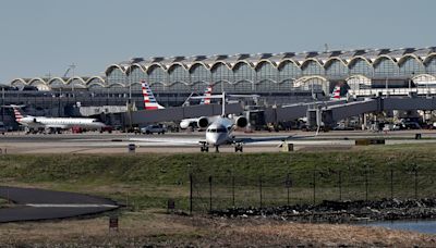 Maryland, Virginia senators blast move to add long-distance flights at Reagan airport