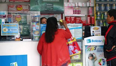 Casi el 50% de peruanos recurren a una farmacia para tratar enfermedades ante la precariedad del sistema de salud pública