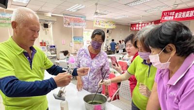 防登革熱蠢動 台南仁德公所深入社區教作抗蚊精油